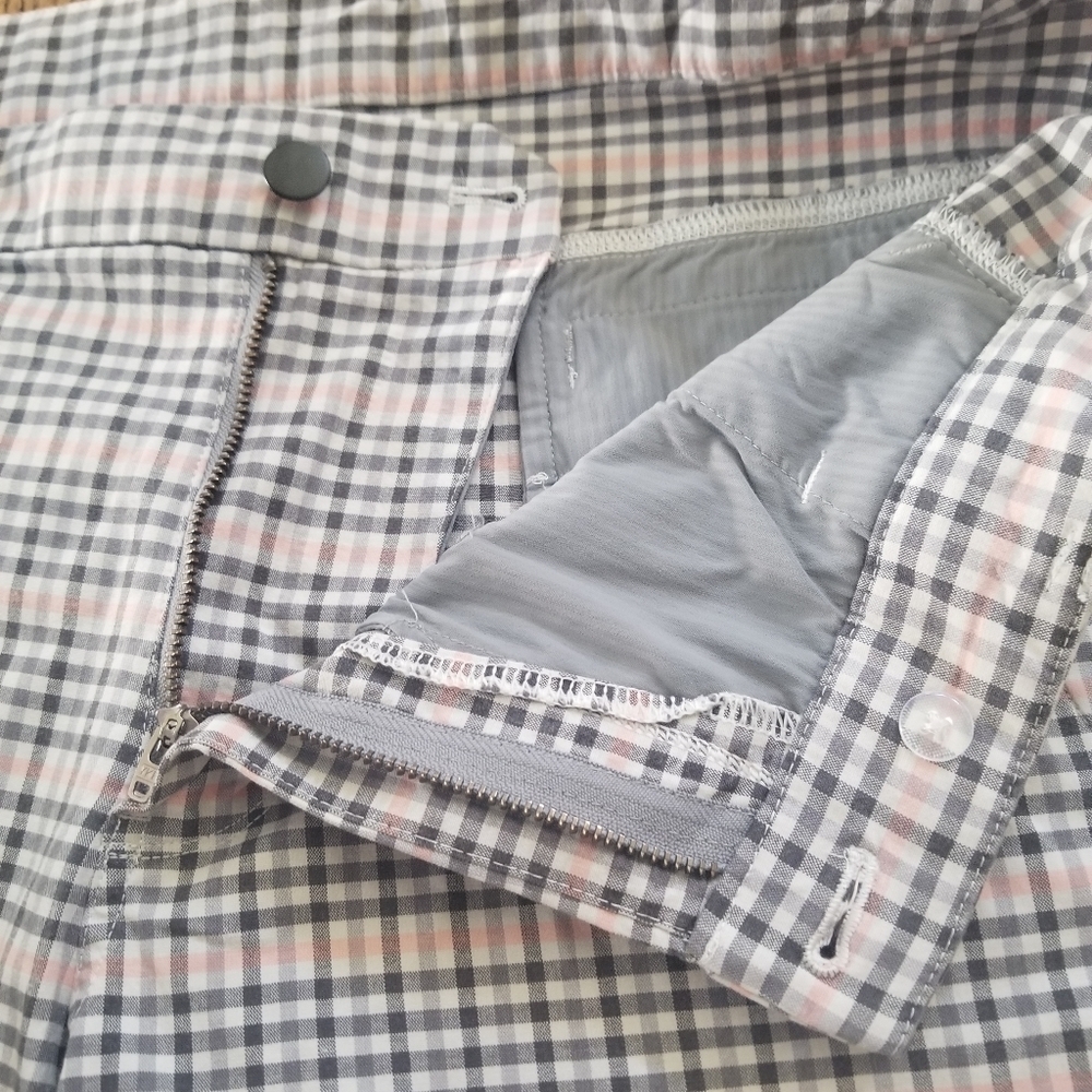 Lululemon Shorts - Picture 2 of 5